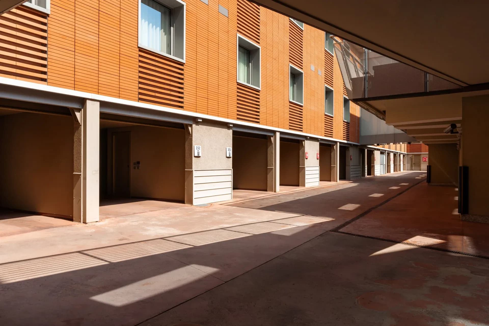 Accessi ai garage delle camere