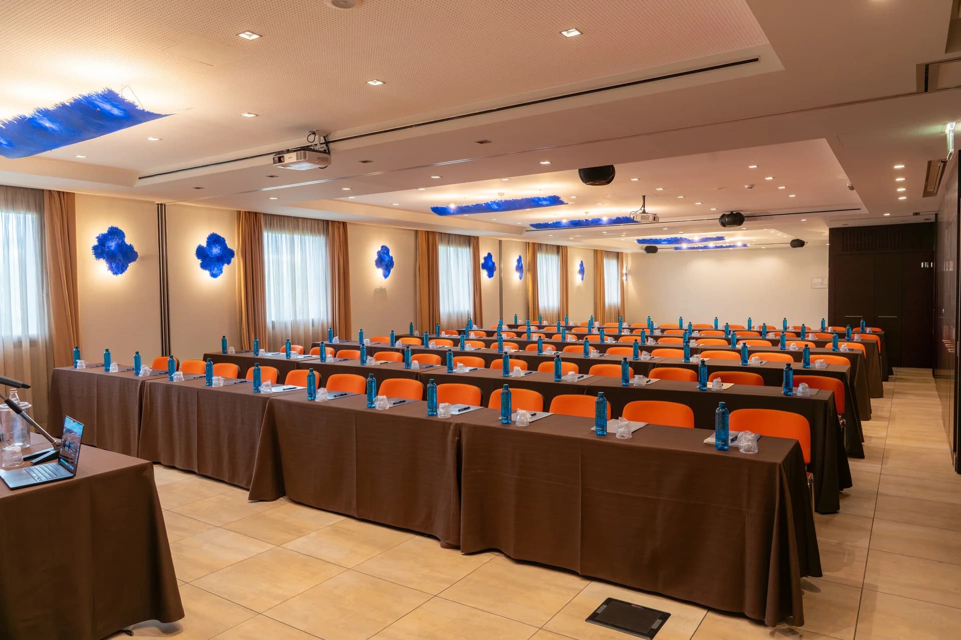 Sala meeting allestita